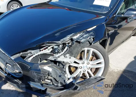 2014 Tesla Model S P85 из США, поврежденный, VIN 5YJSA1H11EFP30503